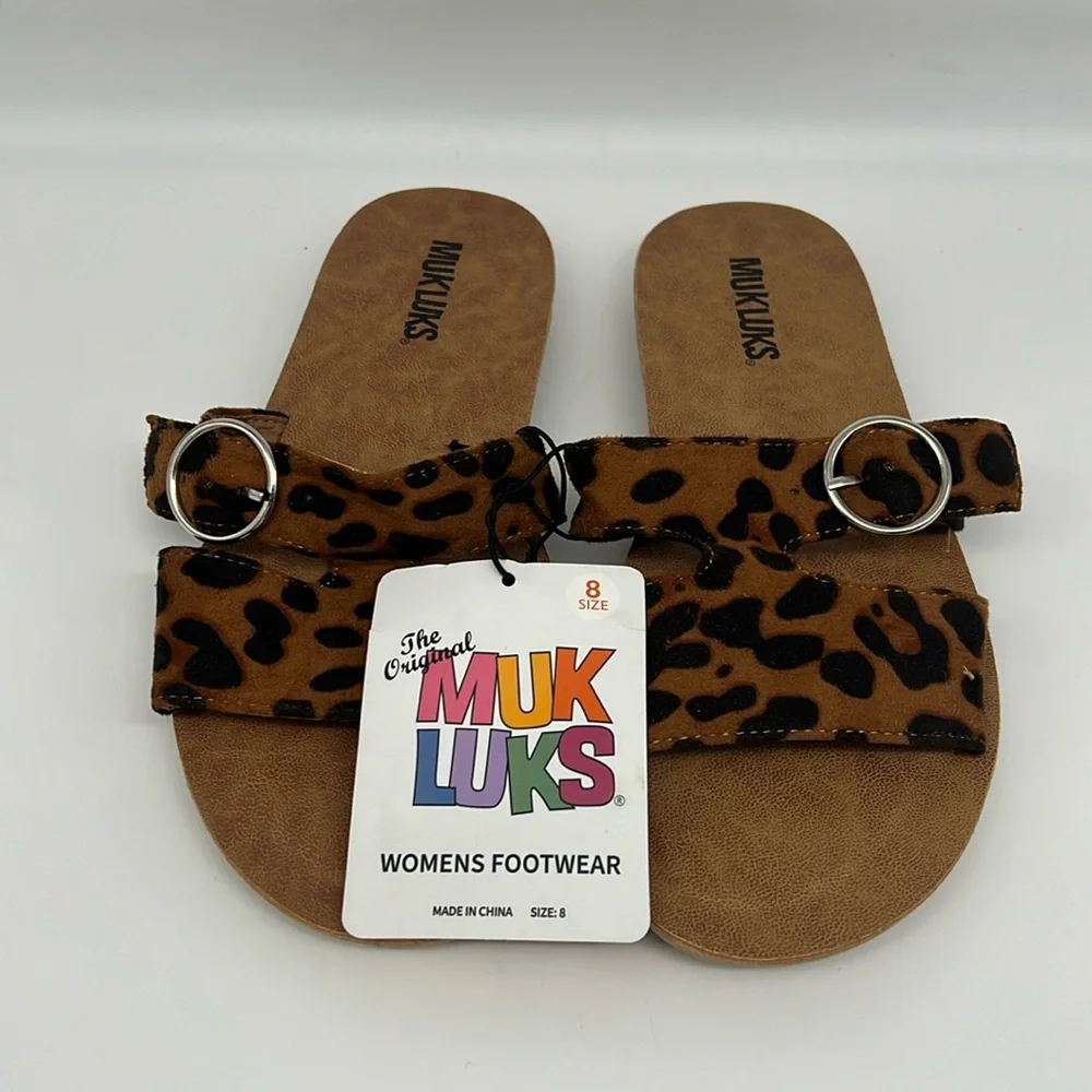 MukLuks About You‎ Slotted Sandal Tan Animal Print Leopard Slip On Sandals 8